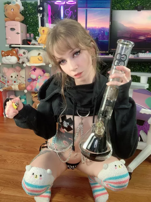 Bedtime bong rips by celestialpuddlez