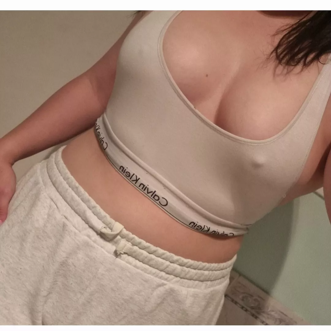 Bedtime is the best time posted by itsrosiegx