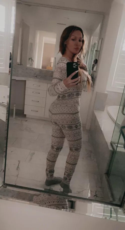 Bedtime by Superbot-