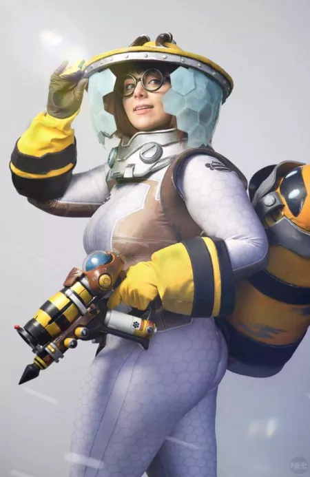 Bee keeper mei by [deleted]