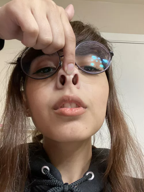 Beefarmr, her nose (nose fetish) by rob_12106