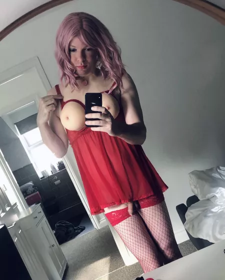 Been a long time coming but I finally have accepted who I am, and love how I look ❤️ by emiannjade