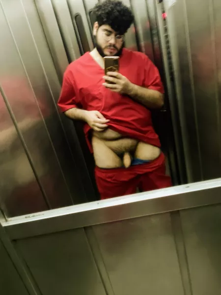 Been a masseuse therapist sometimes makes me horny. Need to discharge. by onlycuddlybear