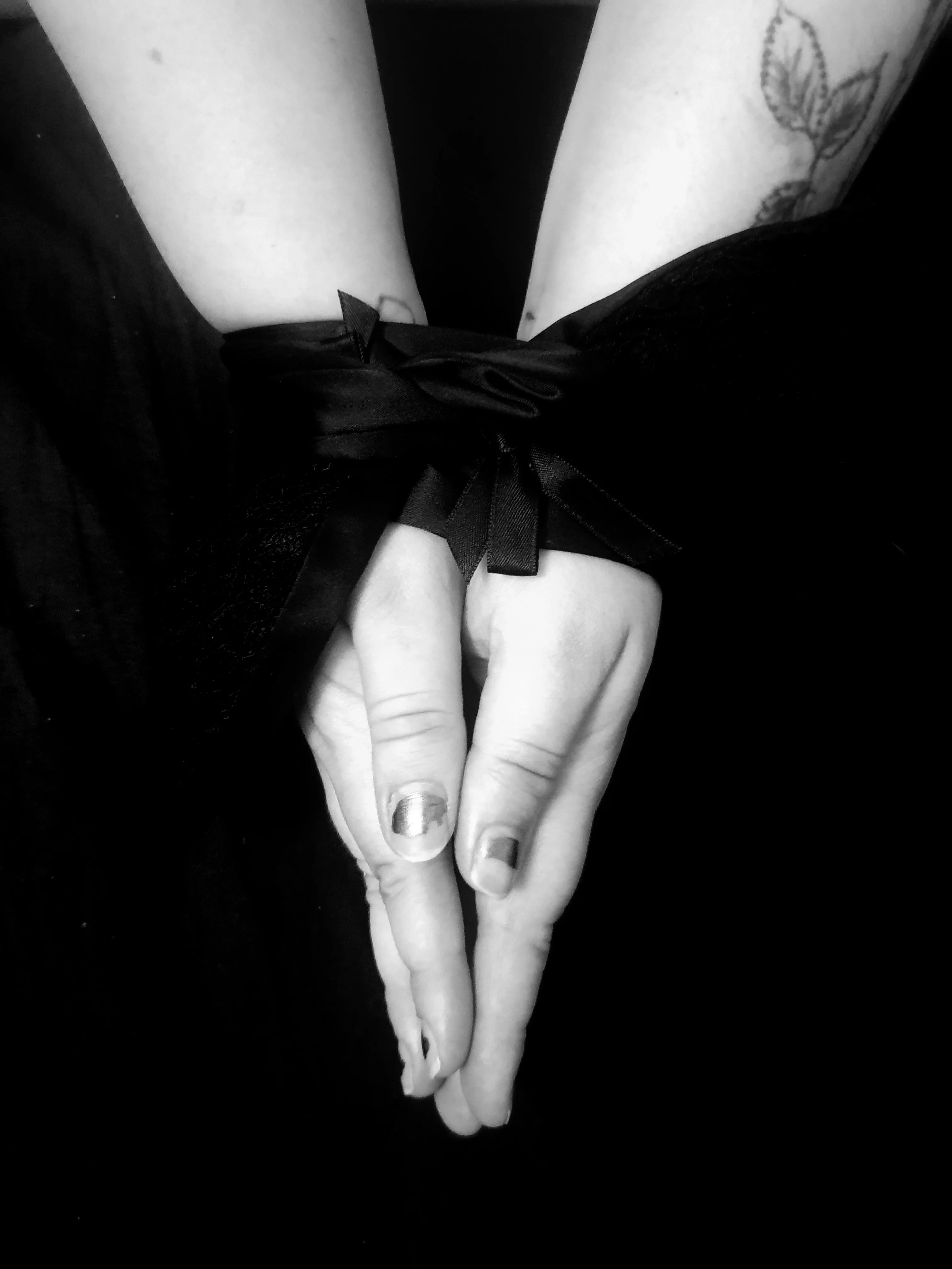 Been doing some bondage today! 😜 Cum take a peek😘 posted by iceyhawksworld