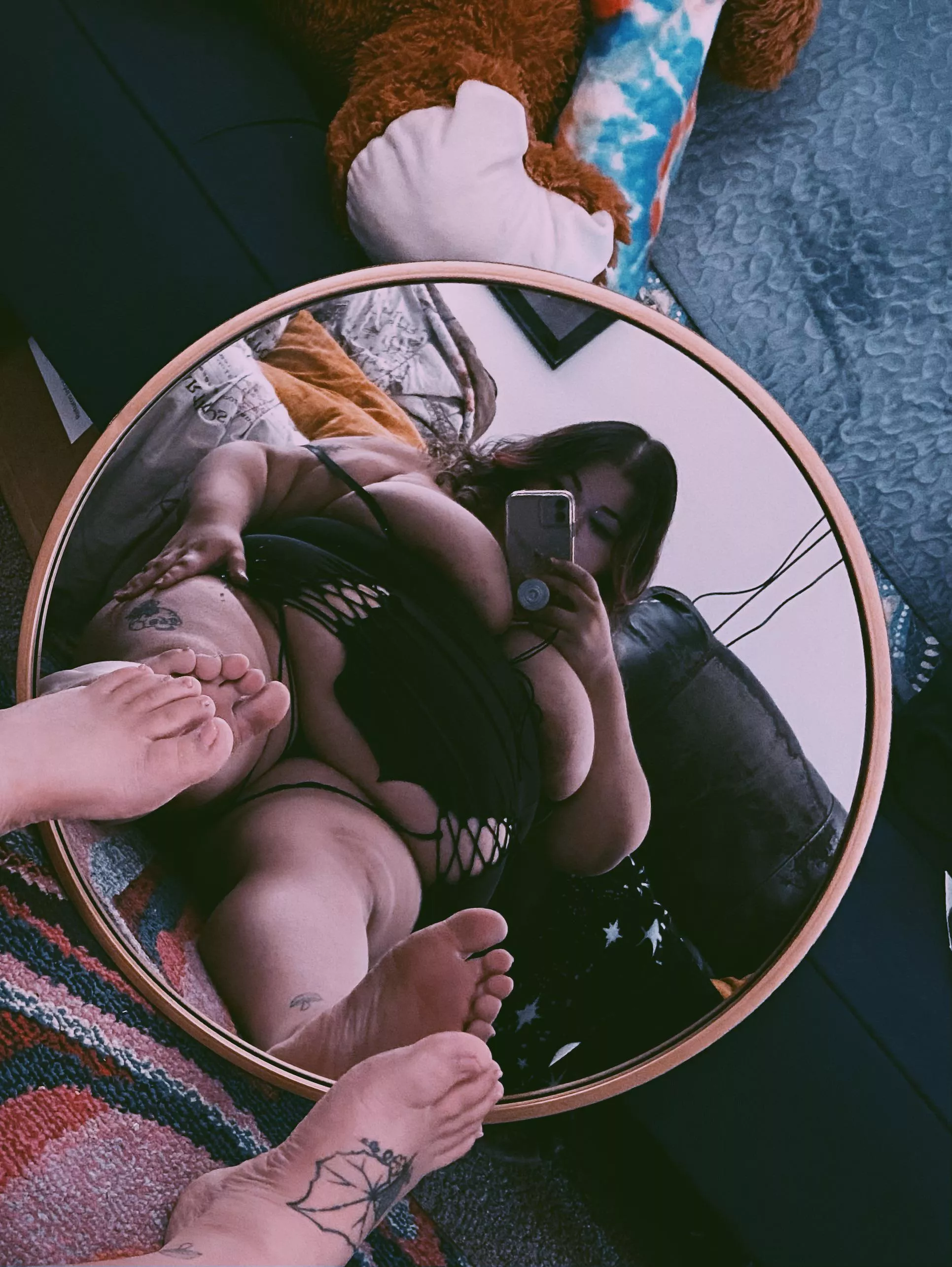 Been feeling extremely ugly the past few days, I tried to take pics to feel better… no relief 🥲 posted by beanheadassgirl