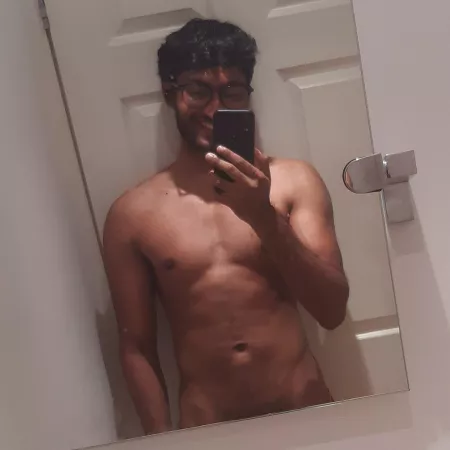 Been feeling good lately, hope you do too! 😊 by the-dirty-desi