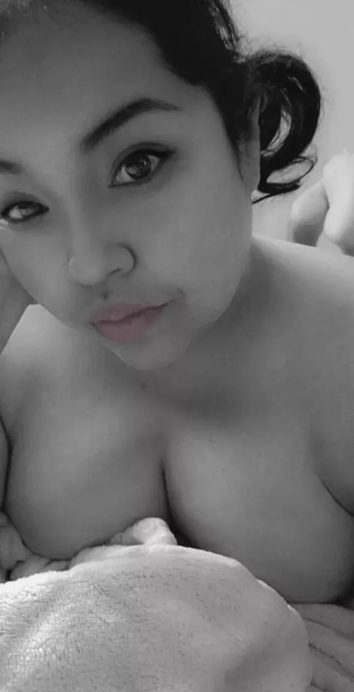 Been gone awhile 💋 by atzi-nenetl