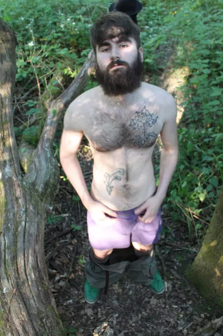 Been inactive the last few days but had a great photoshoot out in the wild. Plenty more to come! by centurionxi