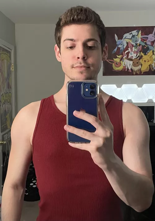 Been loving the color maroon by casscagex