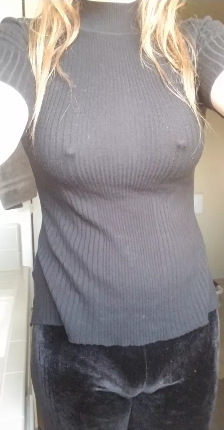 Been really busy at work. Woke up a few hours earlier just to dress up before. by Mrsissy94