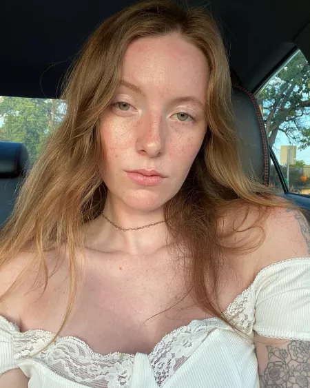 been sitting in the sun 😌 by SCMcC