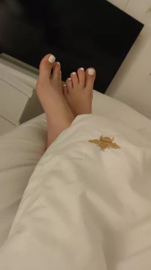 Been told that I should start sharing 😇 what you reckon ? by feet4funno