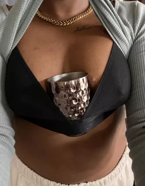 been very MEH today & haven’t gotten back to a single human today. don’t hate me 😬🖤 by moon_burrow1205