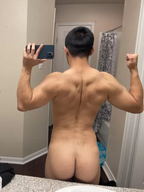 Been working on back more and more by Kchavez230-2ndacct