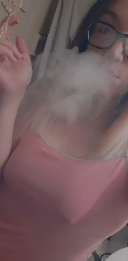 Before bed cig 🌬 by stonerchicforyou