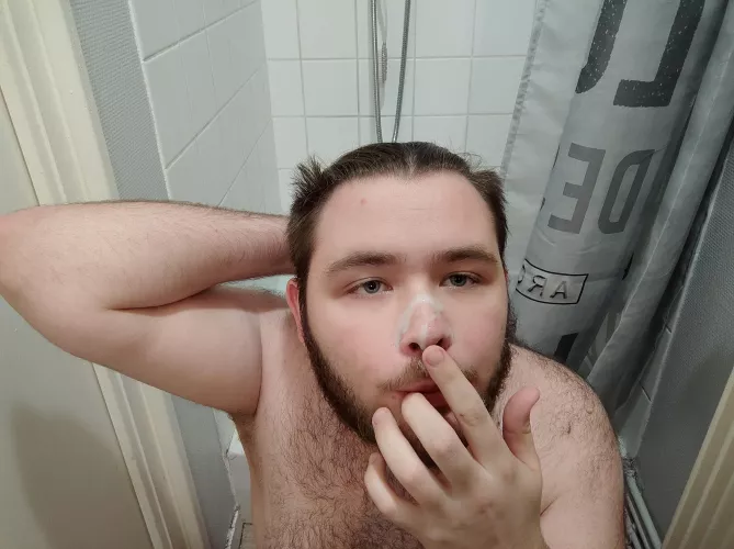 Before shower 🥰 by hugoplum