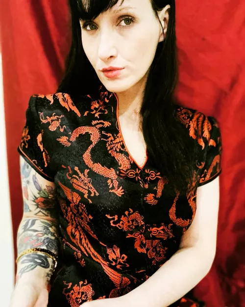 Begging for a pegging ? by MadamRabbitx