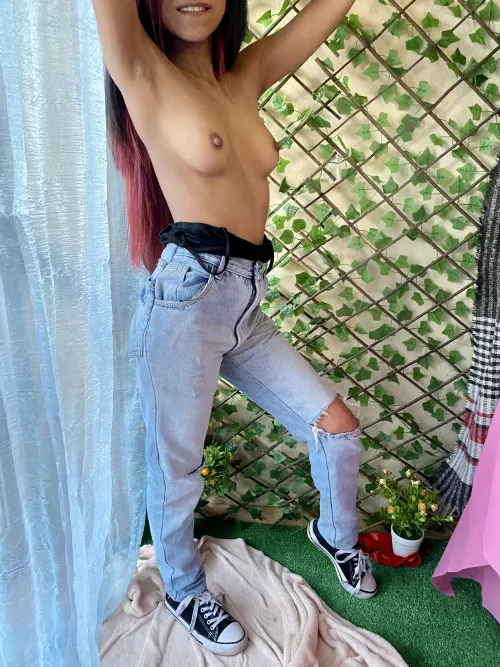 Being braless is amazing by hellen5110