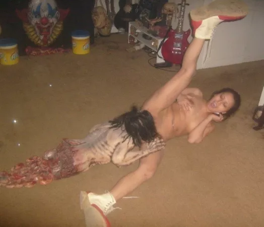 Being Eaten Out Alive by Tabou__