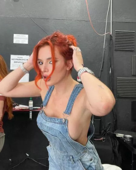 Bella Thorne by XxStarlordxX408