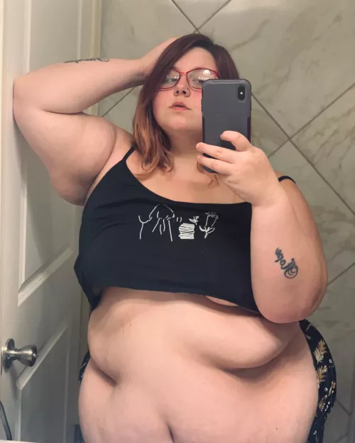 Belly is so soft 😝 by snowbunnymeredith