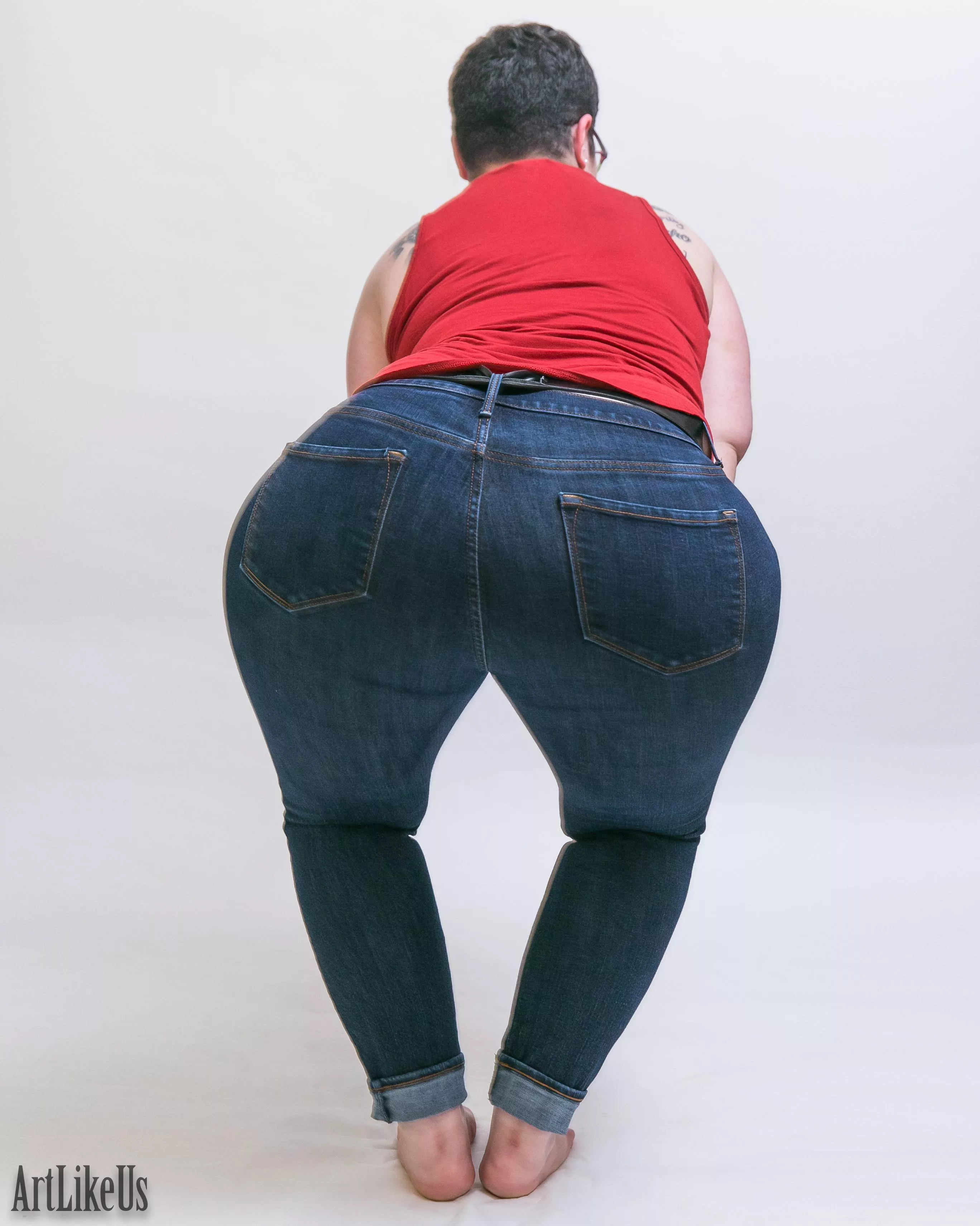 Belt holding on for dear life🥴🥵♥️ (OC) posted by [deleted]