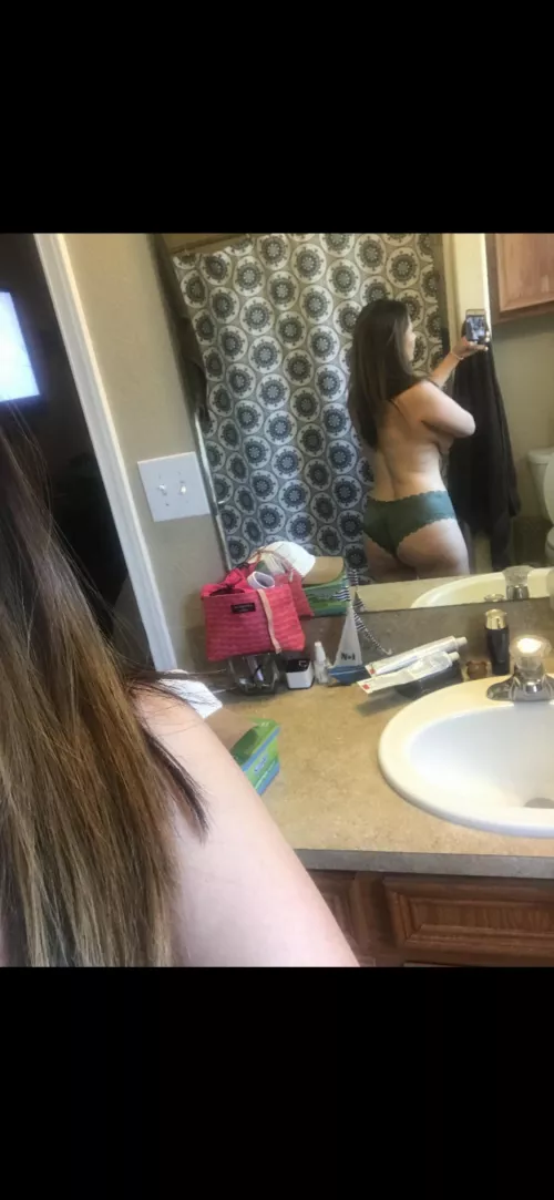 Bend me over and have your way papi😈😍 by ilovemy36ddtits