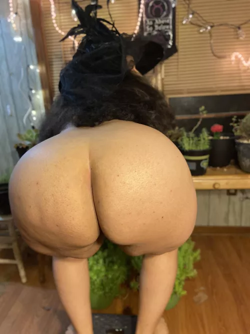 Bent over ass all day by la_latina100
