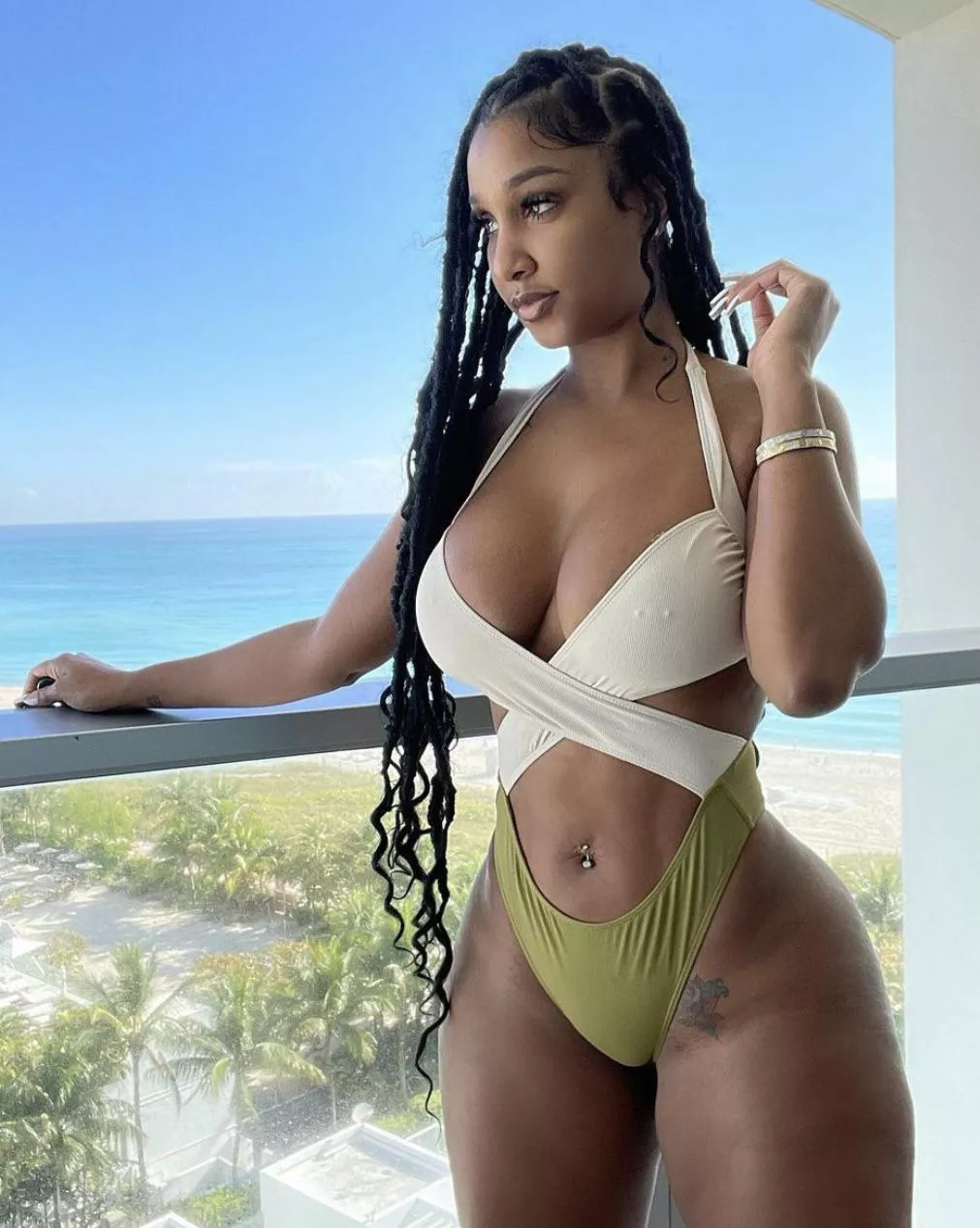 BerniceBurgos posted by pornostem