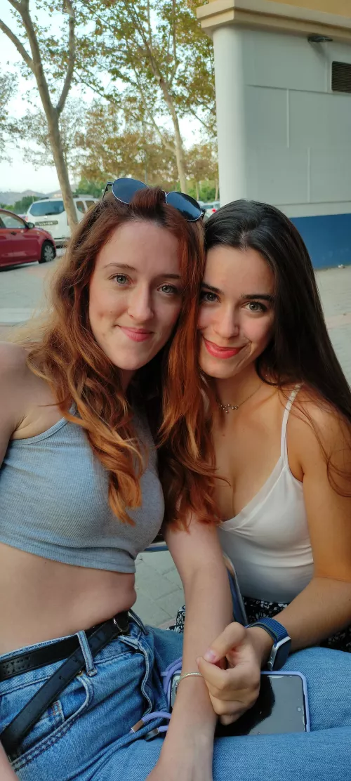 Best friend by AlcaldeVeteYa