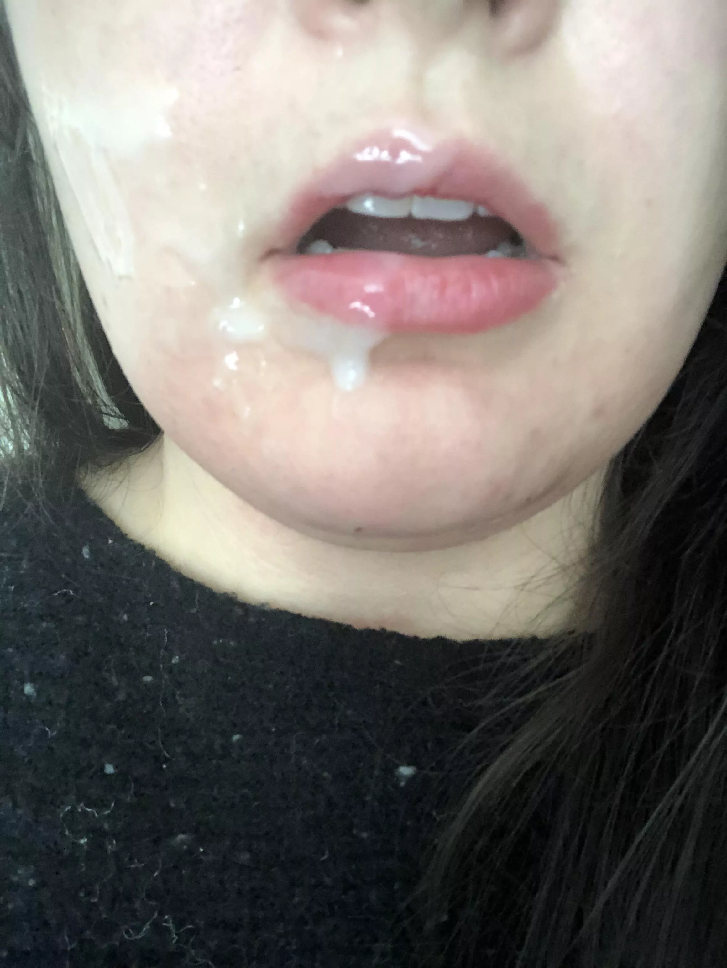 Best part of waking up 😉 posted by Prettiepeachiekeen