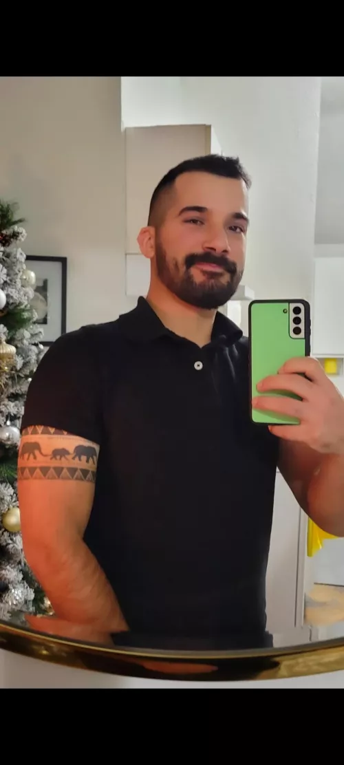 Best time of the year! 🎄 by ElTacoGuapo