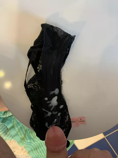 Besties Panties …… smell so good by Spitzz007