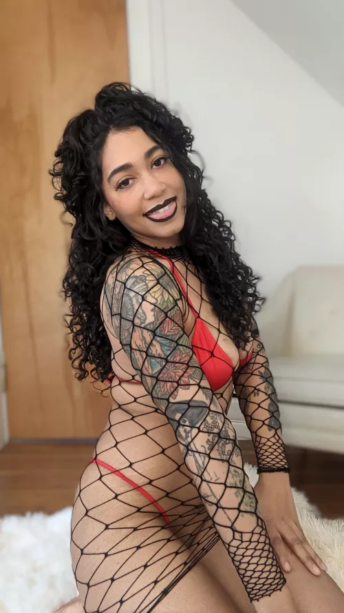 Bet I could keep you busy for days by TarooRooot