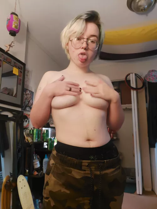 Bewbies! by soren_vale