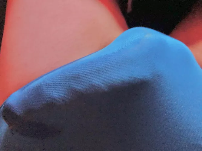 Bi curious here. Seeking chat friends by miboywonder