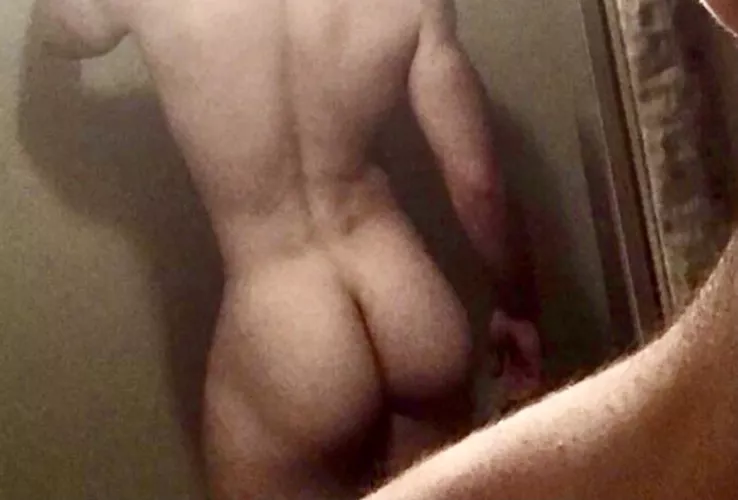 bi dl fit masc, straight life here, looking for other dl fit dudes… by fitchillbrah11