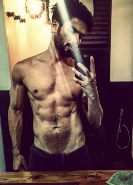 Bidet in the background lol... anyone sorting by new? I'm bored. Say hi :) by pottedplant111