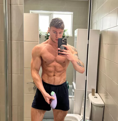 Big aubergine energy 🍆 by KingJamesUK