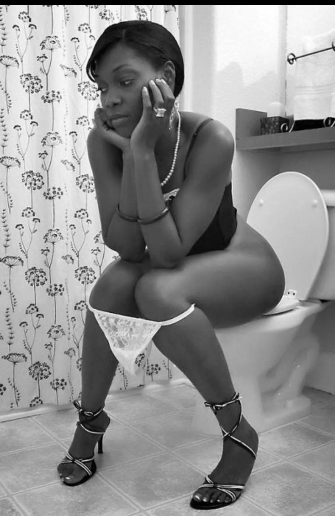 Big booty black girl. posted by peeing-girl-lover