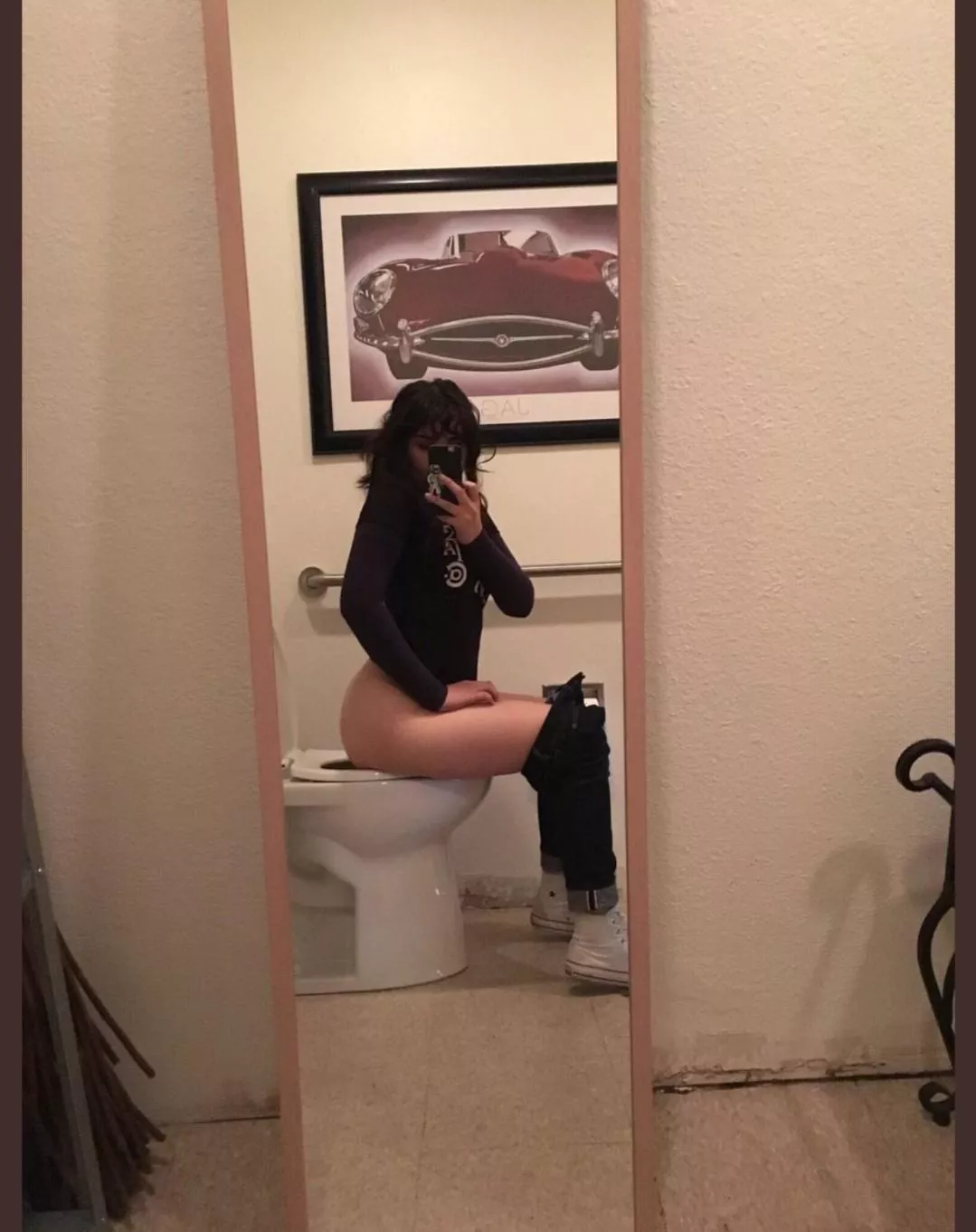 Big booty with jag in the background posted by peeing-girl-lover
