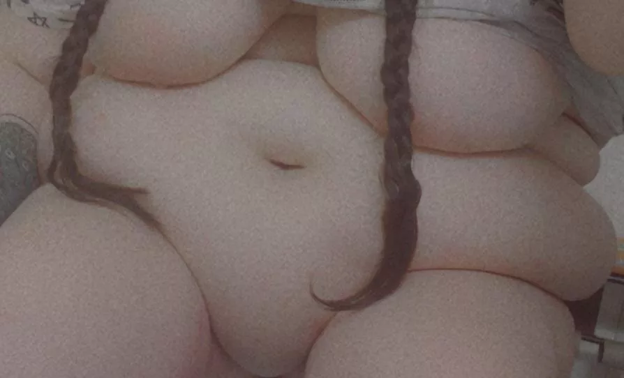 Big but cute 🥰 posted by Gothicgoddessxxx