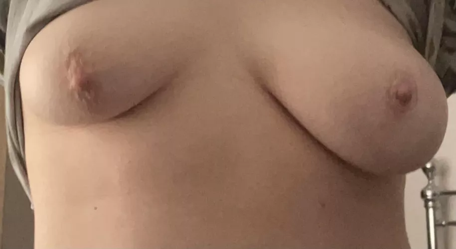 Big difference, they suck - 31f, 165lb, 5’2 mamma by JumpingxTangerinos