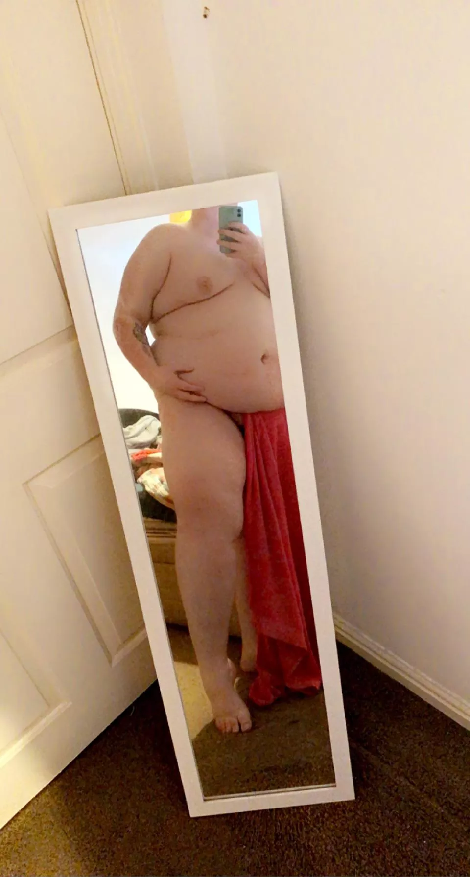 big guys can be sexy too😏 posted by PipelineYazoo