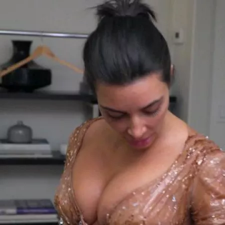 Big juicy titties by huskjsjzjjsj