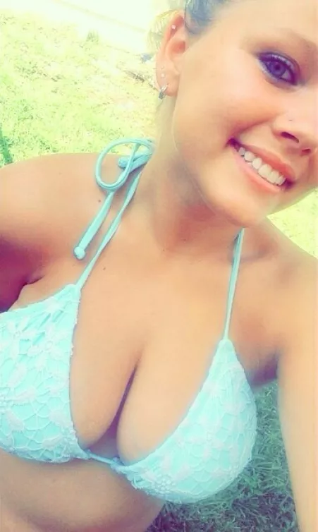 Big Naturals by aabbccdefg