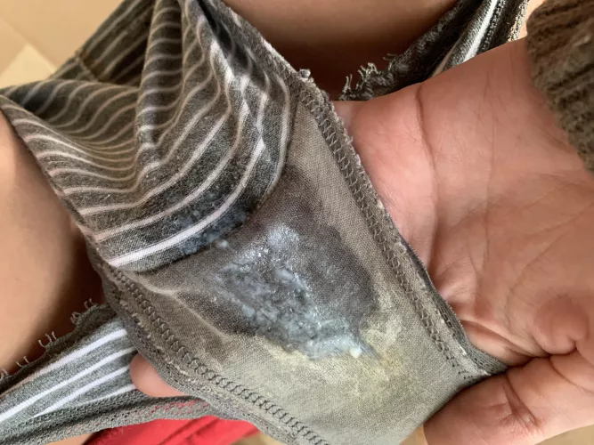 Big spot of wet 👉👈 by AmberSoleMate