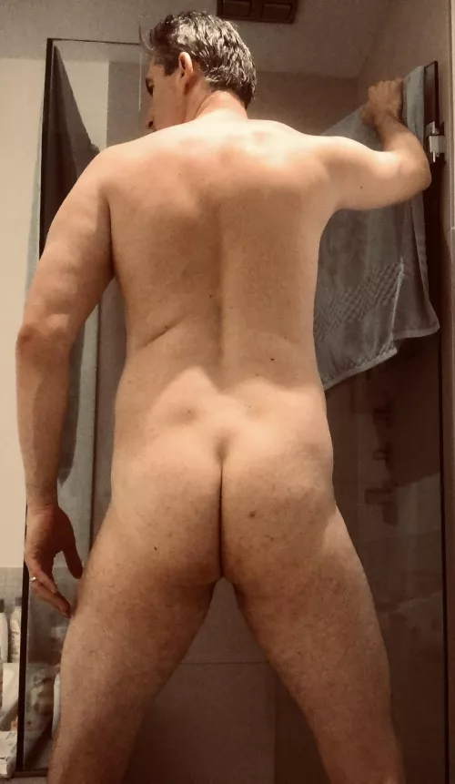 Big, tall, silver fox - 6’7”, married, bi dad, on here and OF to show off and have fun. Come say hi. by Gentlemangiant345