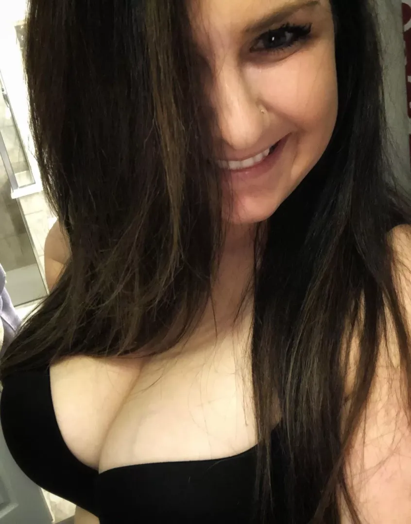 Big tit milf posted by Mysafw