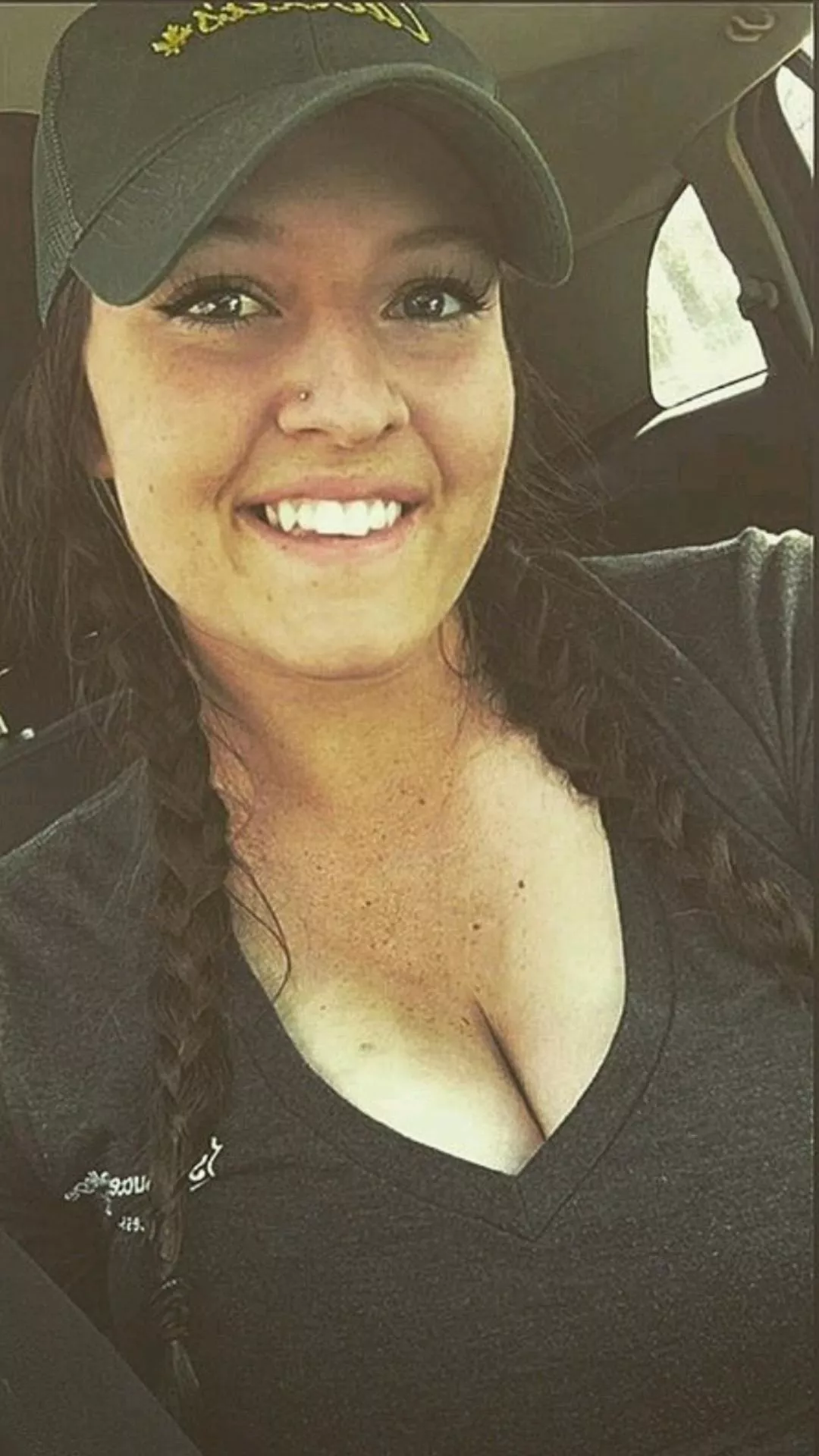 Big tits country girl posted by TheHeartfulDodger